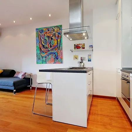 To Host Ifad * ローマ