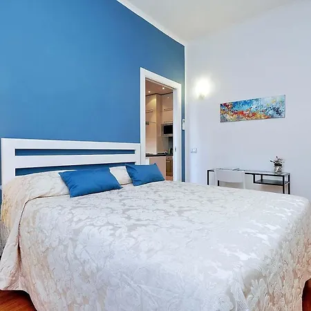 To Host Apartment *